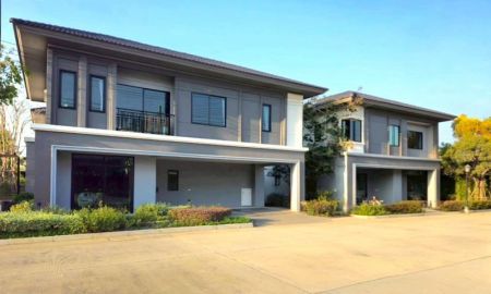 ขายบ้าน - บริทาเนีย เวสต์เกต มี 5 TYPE พื้นที่ใช้สอย 150 - 230 ตารางเมตร ใกล้ Central เวสต์เกต และ MRT คลองบางไผ่ ตำบลบางแม่นาง อำเภอบางใหญ่ จังหวัดนนทบุรี