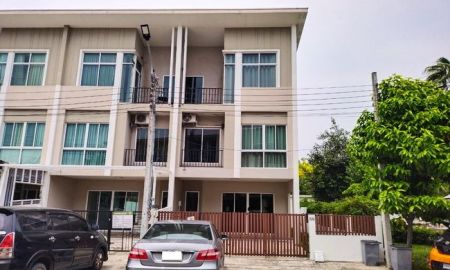 ขาย-ให้เช่าทาวน์เฮาส์ - ขายและให้เช่าทาวน์เฮ้าส์ หมู่บ้านซิกเนเจอร์ รามอินทรา 109 ถนนรามอินทรา คลองสามวา กรุงเทพมหานคร