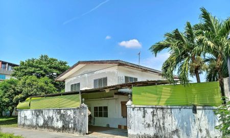 ขายบ้าน - ที่ดินพร้อมบ้านเดี่ยว 2 ชั้น + โกดัง 115 ตารางวา ซอยประเสริฐมนูกิจ 5 แยก 3 ลาดพร้าว กรุงเทพ รองรับธุรกิจ ทำเลศักยภาพ