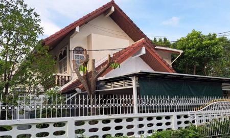 ให้เช่าบ้าน - บ้านเดี่ยวรีโนเวทใหม่ ลาดพร้าว 93 วังทองหลาง 67 ตารางวา 4 นอน 3 น้ำ จอดรถได้หลายคัน ใกล้ MRT มหาดไทย