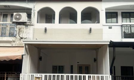 ขายทาวน์เฮาส์ - ทาวน์เฮาส์ 2 ชั้น หมู่บ้านบัวทองธานีพาร์ค ถนนกาญจนาภิเษก เกต ใกล้รถไฟฟ้าmrt คลองบางไผ่