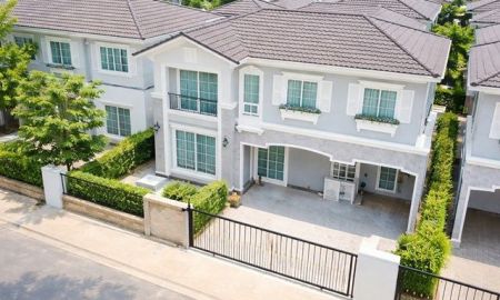 ให้เช่าบ้าน - สุขุมวิท113 บ้านหรูหรา 2ชั้น 4นอน BTS สำโรง 800ม. วัดด่านสำโรง 3น้ำ พร้อมเฟอร์ฯครบ 40ตร.ว. 180ตร.ม. อิมพีเรียล เวิลด์ สำโรง 1.1 กม.