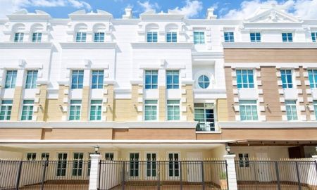 ให้เช่าทาวน์เฮาส์ - ทาวน์โฮมหรู 4 ชั้น อ่อนนุช ใกล้BTSปุณณวิถี 1.47กม. โลตัส วชิรธรรม7 800ม. 3 นอน 4 น้ำ 20 ตร.ว. 240 ตร.ม. ตลาดอุดมสุข 1.6 กม