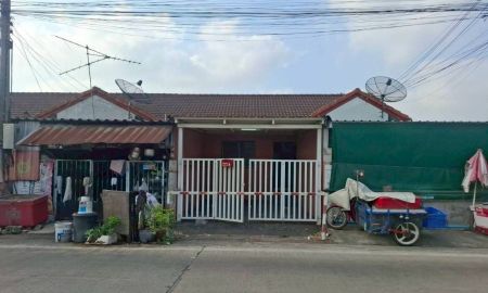 ขายทาวน์เฮาส์ - บ้านพรรณนิภา 3 ถนนรังสิต-นครนายก ตำบลคลองสี่ อำเภอคลองหลวง จังหวัดปทุมธานี