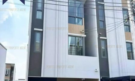 ให้เช่าทาวน์เฮาส์ - บ้านหัวมุมให้เช่า เหมาะทำโฮมออฟฟิศ บ้านกลางเมือง วิภาวดี-แจ้งวัฒนะ Pet friendly and company