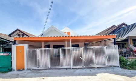 ขายบ้าน - ขายบ้านเดี่ยว ทำเลทอง ใกล้นิคมฯ แหลมฉบัง รีโนเวทใหม่ทั้งหลัง