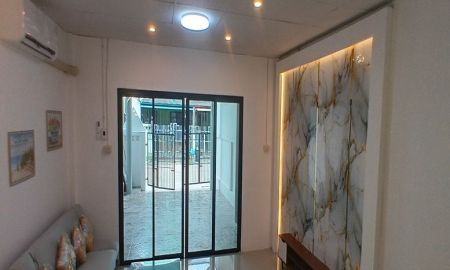 ขายทาวน์เฮาส์ - ลด2แสน4ห้องนอนขายทาวโฮมพิบูลสงคราม16สไตล์บ้านแฝด