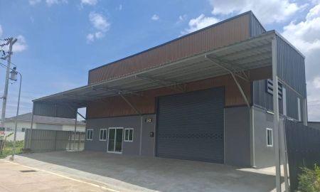 ให้เช่าโรงงาน / โกดัง - โกดังให้เช่า โรงงานให้เช่า พร้อมสำนักงาน ห้องพัก 1 ห้อง พร้อมแอร์ ตำบลคลองสอง อำเภอคลองหลวง จังหวัดปทุมธานี