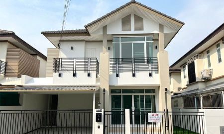 ขายบ้าน - หมู่บ้านชิชากร 2 บางใหญ่ บ้านรีโนเวทใหม่ทั้งหลัง 4 นอน 3 น้ำ ติดถนนกาญจนาภิเษก ใกล้เซ็นทรัลเวสต์เกต