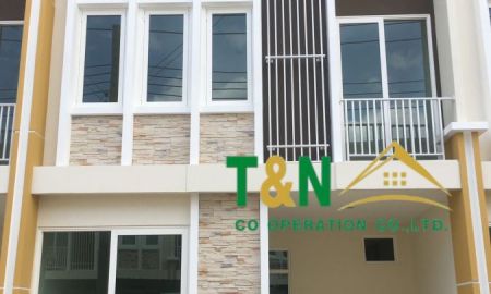 ขายทาวน์เฮาส์ - ขาย ทาวน์เฮ้าส์ 2 ชั้น หมู่บ้านโกลเด้น ทาวน์ กิ่งแก้ว