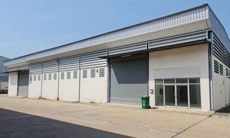 ให้เช่าโรงงาน / โกดัง - โกดังให้เช่า โรงงานให้เช่า คลังสินค้าให้เช่า ถนน 340 บางบัวทอง-สุพรรณบุรี ใกล้ศูนย์กระจายสินค้าเซเว่น อำเภอบางบัวทอง จังหวัดนนทบุรี