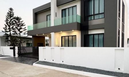 ขายทาวน์เฮาส์ - ลดสูงสุด 1ล้าน!! บ้านเดี่ยวสุดหรู 2 ชั้น วิวภูเขา แต่งสวย พร้อมอยู่ ใกล้ถ.เชียงใหม่-สันทราย ใกล้เซ็นทรัล10กม.