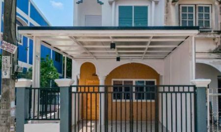 ขายทาวน์เฮาส์ - ขาย ทาวน์เฮ้าส์ 2 ชั้น 2 ห้องนอน 2 ห้องน้ำ หมู่บ้านรุ่งกิจ 4 รีโนเวทพร้อมเข้าอยู่