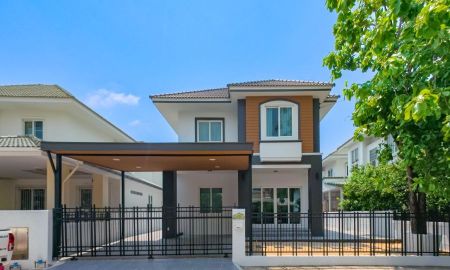 ขายบ้าน - ขาย บ้านเดี่ยวทำเลดี พื้นที่กว้าง บ้านสวนร่มเกล้า สุวรรณภูมิ 4 ห้องนอน 2 ห้องน้ำ รีโนเวทใหม่ทั้งหลัง