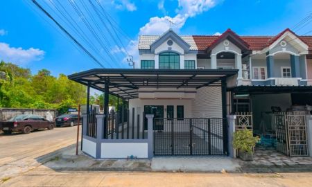 ขายทาวน์เฮาส์ - ขาย บ้านหลังมุม ทำเลดี ถนนสุขาภิบาล 5 หมู่บ้าน อรุณธร พื้นที่กว้าง อยู่สบาย ฟังก์ชันครบ ตอบโจทย์ทุกไลฟ์สไตล์