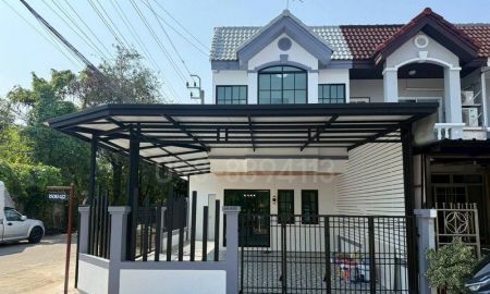 ขายทาวน์เฮาส์ - ขายทาวน์เฮ้าส์หลังมุม มบ.อรุณธรสุขาภิบาล 5 ขนาด 25 ตรว 3นอน 2น้ำ ตกแต่งสวย ทำเลดี อยู่สบายต้องหลังนี้