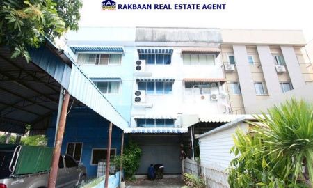 ขายอาคารพาณิชย์ / สำนักงาน - ขายตึก 1คูหา 3ชั้นครึ่ง 25ตร.ว. พระยาสุเรนทร์22 เหมาะทำโรงเรียนกวดวิชา หอพัก ที่สต๊อกสินค้า ออฟฟิศ ราคาเพียง 3.5ล้านเท่านั้น