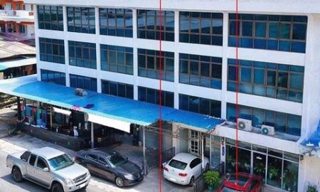 ให้เช่าอาคารพาณิชย์ / สำนักงาน - Lotus 7-Eleven แฟชั่น 3 กม. ตลาดหทัยมิตร 1.2 กม. รามอินทรา107-111 ให้เช่าตึกพาณิชย์ 3.5 ชั้น พระยาสุเรนทร์ 23 ตรว. 318 ตรม.