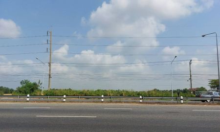 ขายที่ดิน - ขายที่ดินสวยติดถนนใหญ่สุวินทวงศ์ หน้ากว้าง 197 เมตร ขนาด 14 ไร่ เหมาะทำโกดัง ตลาดนัด ร้านค้าให้เช่า โชว์รูม และอื่นๆ