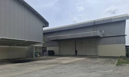 ให้เช่าโรงงาน / โกดัง - โกดังให้เช่า คลังสินค้าให้เช่า พื้นที่สีเหลืองลาย ถนนบ้านเก่า พานทอง ใกล้นิคมอุตสาหกรรมอมตะนคร ตำบลบ้านเก่า อำเภอพานทอง จังหวัดชลบุรี