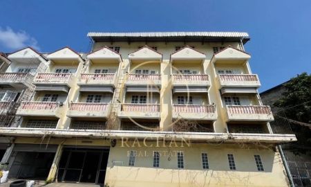 ขายอาคารพาณิชย์ / สำนักงาน - ขายด่วน อาคารพาณิชย์ 4 ชั้น 4 คูหา หมู่บ้านปิ่นทองแลนด์แฟคตอรี่ บางบัวทอง