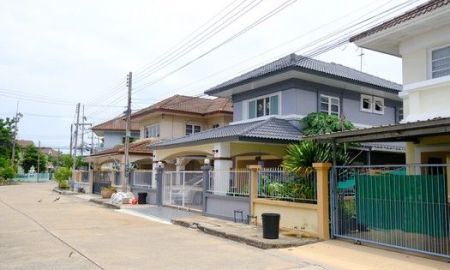 ขายบ้าน - ขายบ้าน 2 ชั้น 43 ตารางวา ม.ภัทรนิเวศน์ ปทุมธานี ปรับปรุงใหม่ทั้งหลัง พร้อมอยู่