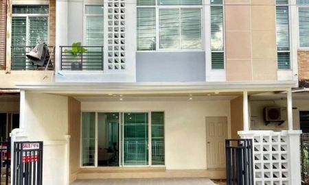 ขายทาวน์เฮาส์ - ด่วน! ทาวน์โฮมโมเดิร์น ศรีราชา โครงการเดอะเซ็นทรัล 2 ราคาคุ้มค่า