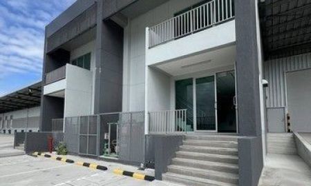 ให้เช่าโรงงาน / โกดัง - ให้เช่าโกดัง เขต Free Zone ขอใบอนุญาต รง.4 ได้ มีว่าง2 ยูนิต มีออฟฟิศ 2 ชั้น ย่านบางนากม.46