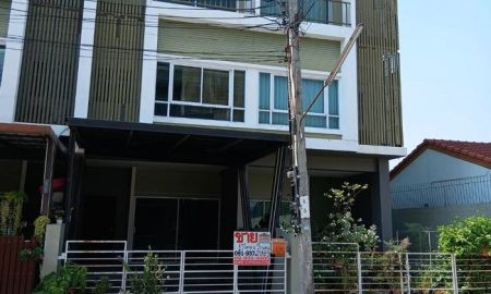 ขายทาวน์เฮาส์ - ขายทาวน์เฮ้าส์ หมู่บ้านนลิน อเวนิว 2 รามคำแหง 144 เนื้อที่ 17 ตร.ว. 3 ชั้น 3 นอน 3 น้ำ