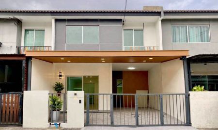 ขายทาวน์เฮาส์ - ขายด่วน! ทาวน์โฮมสวย ทำเลเครือสหพัฒน์ วัดจุกกะเฌอ