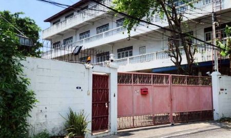 ขายโรงงาน / โกดัง - ขายโรงงาน ซอยกรุงเทพนนท์ 12 ถนนกรุงเทพ-นนทบุรี เนื้อที่ 441.2 ตร.ว. 2 อาคาร 4 ชั้น