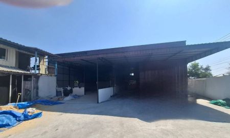 ให้เช่าโรงงาน / โกดัง - โกดังให้เช่า โรงงานให้เช่า คลังสินค้าให้เช่า พร้อมสำนักงาน ห้องพักคนงาน 1 ห้อง ถนนสุวินทวงศ์ ใกล้สี่แยกมีนบุรี