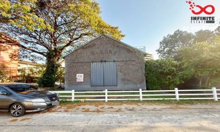 ขายบ้าน - ขายบ้านชั้นเดียว 103 ตรว.ซอยลาดพร้าว 81 แปลงมุม ทำออฟฟิศ คาเฟ่ ร้านอาหาร ใกล้ทางด่วน-รถไฟฟ้า