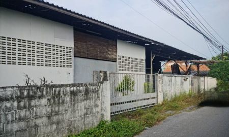 ให้เช่าโรงงาน / โกดัง - โกดังให้เช่า โรงงานให้เช่า เป็นส่วนตัว สามารถทำงานเฟอร์นิเจอร์ได้ ถนนเลียบวงแหวน คลองสี่ คลองหลวงบางปะอิน อำเภอคลองหลวง จังหวัดปทุมธานี