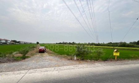 ขายที่ดิน - ขายที่ดิน 2 แปลง ต.ไทรน้อย และ ต.ทวีวัฒนา นนทบุรี เนื้อที่ รวม ประมาณ 30 ไร่ ตั้งอยู่ในโซนศักยภาพ เชื่อมต่อถนนหลายสาย