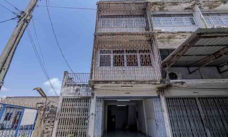 ขายอาคารพาณิชย์ / สำนักงาน - ขายอาคารพาณิชย์ฝั่งธน 3 ชั้นครึ่ง 22.2 ตร.ว. เดินถึง MRT จรัญ 13 เพียง 150 เมตร ซอยพาณิชยการธนบุรี 4