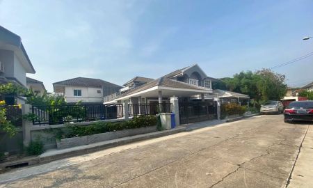 ให้เช่าบ้าน - ให้เช่าบ้านเดี่ยว เนื้อที่100 ตารางวา ซอยสุวินทวงศ์ 44 มี 5 ห้องนอน 5 ห้องน้ำ หมู่บ้านโรยัล ปาร์ควิลล์