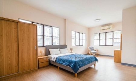 ขายบ้าน - บ้าน 2 ชั้น หลังมุม ม.เปี่ยมสุข 2 ซอยวัดกู้ บ้านสภาพดี ต่อเติมครบ พร้อมให้คุณเป็นเจ้าของในราคาสุดคุ้ม!