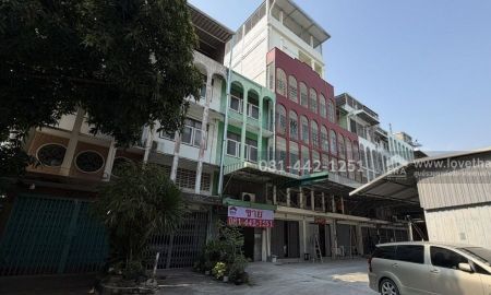 ขายอาคารพาณิชย์ / สำนักงาน - ขายตึกแถว4ชั้นซอยจันทน์25/1และซอยจันทน์25 มี3คูหาตีทะลุกัน เข้าซอยเพียงแค่90เมตร พื้นที่37ตรว. ขายเพียง13.5 ล้านเท่านั้น