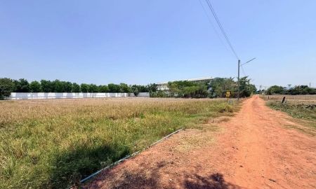 ขายที่ดิน - ขายทีดิน 400 ตารางวา ติดถนนสาธารณะ ซอยคันลำ3/2 เมืองนครปฐม