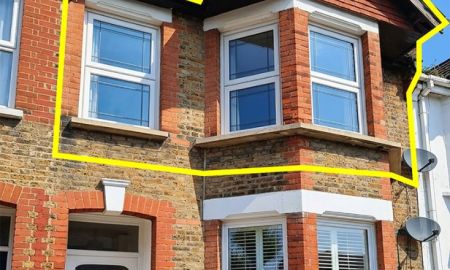 ขายทาวน์เฮาส์ - ขายบ้านประเทศอังกฤษ ลอนดอน 172 London Finchley Freehold