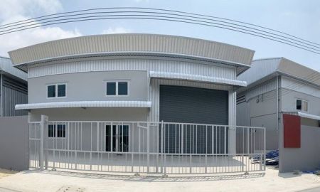 ให้เช่าโรงงาน / โกดัง - ให้เช่าโกดัง 450 ตารางเมตร ออฟฟิศ 2 ชั้น ออกใบ รง.4 ได้ ตำบล แพรกษาใหม่ อำเภอเมืองสมุทรปราการ
