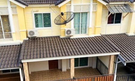 ให้เช่าทาวน์เฮาส์ - ใกล้รถไฟฟ้าสายสีแดง หลักหก 600ม. โปร่งโล่ง 19 ตร.วา. 150 ตร.ม. ม.รังสิต 1.88กม. ทาวน์เฮ้าส์ 2ชั้น 3นอน 2น้ำ