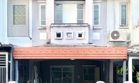 ขายทาวน์เฮาส์ - ขายด่วน! เจ้าของขายเอง บ้านทาวน์เฮ้าส์ 2 ชั้น ไม่มีปลวก ไม่เคยน้ำท่วม เพื่อนบ้านดี ทำเลทอง เดินทางสะดวก พร้อมอยู่ค่ะ