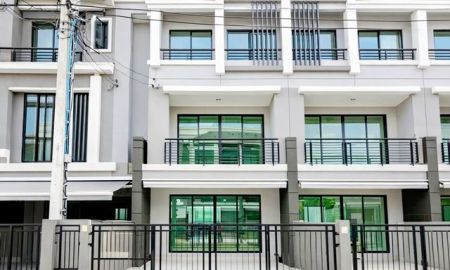 ให้เช่าทาวน์เฮาส์ - ถ.สุขสวัสดิ์31-37 ทาวน์โฮม 3ชั้น 3นอน 3น้ำ ตลาดพระประแดงอาเขต ห้างบิ๊กซี สุขสวัสดิ์ 400 ม. ใกล้แยกพระประแดง 400 ม. 22 ตร.ว. 260 ตร.ม.