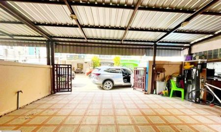 ให้เช่าทาวน์เฮาส์ - ให้เช่าทาวน์โฮม 3 ชั้น นครอินทร์ ราชพฤษ์ รักสัตว์ 38ตรว. 175ตรม. ทำเลดีมาก เป็นออฟฟิศได้ 3นอน 4น้ำ 4จอดรถ 4แอร์ เดอะวอล์ค