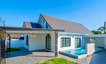 ขายบ้าน - บ้านเดี่ยวพูลวิลล่าซอยสยาม ซอยหนองปรือ 3 เฟอร์ครบหิ้วกระเป๋าเข้าอยู่ได้เลย