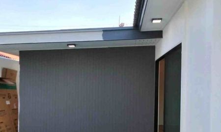 ขายบ้าน - ขายบ้านเดี่ยว(รีโนเวท) พร้อมสระว่ายน้ำ 3 ห้องนอน ซอยเนินลับหวาน