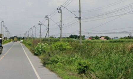 ขายที่ดิน - ขายที่ดินเปล่า 122-1-86 ไร่ คู่ขนานมอเตอร์เวย์ ติดถนนคุ้มเกล้า ใกล้สนามบินสุวรรณภูมิ แขวงลำปลาทิว เขตลาดกระบัง กรุงเทพๆ