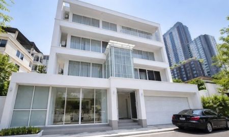 ขายอาคารพาณิชย์ / สำนักงาน - ขาย อาคารพาณิชย์ 4 ชั้น รัชดาภิเษก 8-16 เหมาะทำคลินิก MRT ห้วยขวาง 250ม.ให้เช่า ชั้น2 50ตร.ว. 110ตร.ม. เดอะสตรีท รัชดา 1.3 กม.